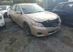 2010 TOYOTA CAMRY SE