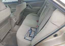 2010 TOYOTA CAMRY SE