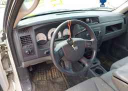 2009 DODGE DAKOTA SXT
