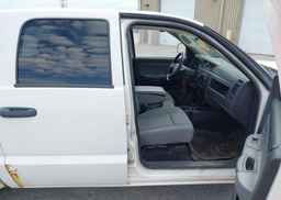 2009 DODGE DAKOTA SXT