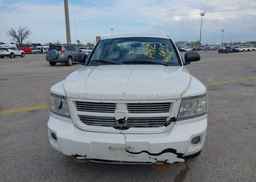 2009 DODGE DAKOTA SXT
