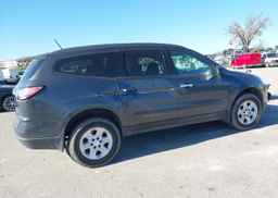 2013 CHEVROLET TRAVERSE LS