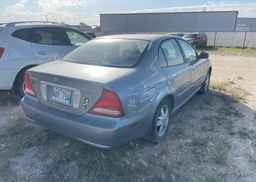 2004 SUZUKI VERONA GL