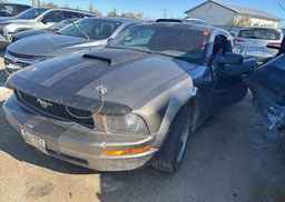 2005 FORD MUSTANG
