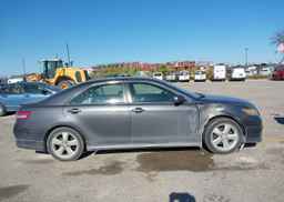 2010 TOYOTA CAMRY