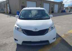 2012 TOYOTA SIENNA LE V6