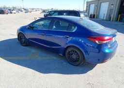2017 KIA FORTE EX