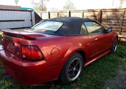 2001 FORD MUSTANG