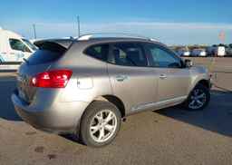 2011 NISSAN ROGUE SV