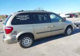 2005 DODGE CARAVAN SE
