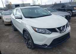 2017 NISSAN QUASHQAI