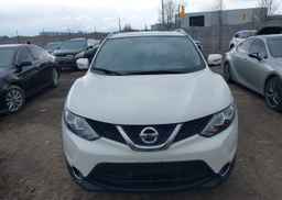 2017 NISSAN QUASHQAI