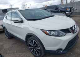 2017 NISSAN QUASHQAI