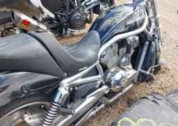 2009 HARLEY-DAVIDSON VRSCAW