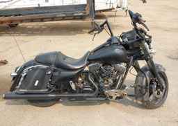 2016 HARLEY-DAVIDSON FLHX STREET GLIDE