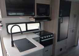 2022 KEYSTONE PP268B422
