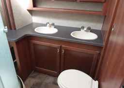 2015 FOREST RIVER INC. 33RKS