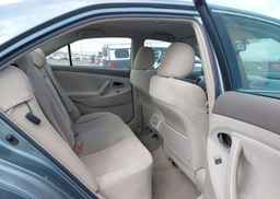 2011 TOYOTA CAMRY SE