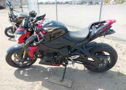 2016 SUZUKI GSX-S1000A