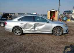2016 VOLKSWAGEN PASSAT SEL