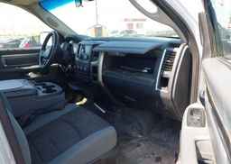 2013 RAM 1500 SLT