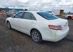 2010 TOYOTA CAMRY SE