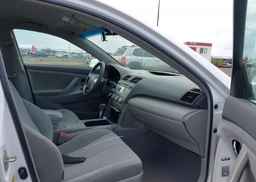 2010 TOYOTA CAMRY SE