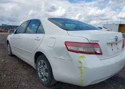 2010 TOYOTA CAMRY SE