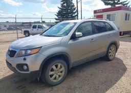 2013 KIA SORENTO LX