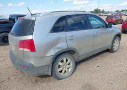 2013 KIA SORENTO LX
