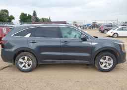 2024 KIA SORENTO LX