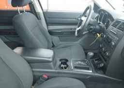 2008 DODGE MAGNUM