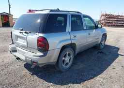 2004 CHEVROLET TRAILBLAZER LS