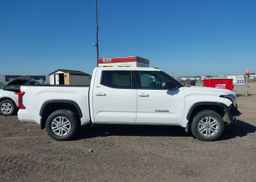2023 TOYOTA TUNDRA CREWMAX SR