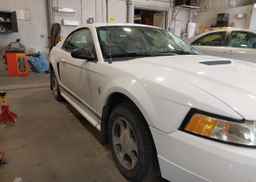 2000 FORD MUSTANG