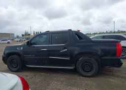 2007 CADILLAC ESCALADE EXT STANDARD