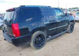 2011 CADILLAC ESCALADE PREMIUM