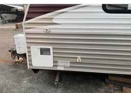 2010 TRAILER GREY WOLF..