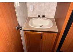 2010 TRAILER GREY WOLF..