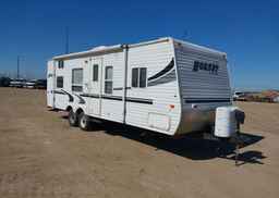 2004 KEYSTONE HORNET