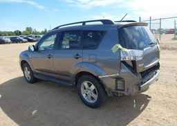 2011 MITSUBISHI OUTLANDER ES