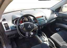 2011 MITSUBISHI OUTLANDER ES