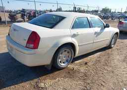 2005 CHRYSLER 300 TOURING
