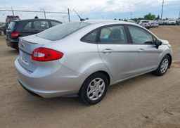 2013 FORD FIESTA SE