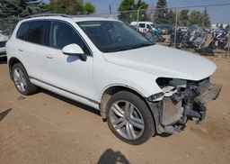 2014 VOLKSWAGEN TOUAREG V6 TDI