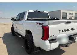 2022 TOYOTA TUNDRA CREWMAX SR