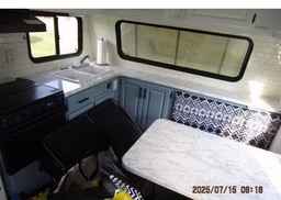 1999 TRIPLE E CANADA LTD T-240