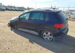 2014 VOLKSWAGEN TIGUAN S