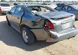 2005 PONTIAC GRAND PRIX