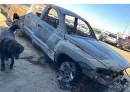 2005 DODGE DAKOTA QUAD